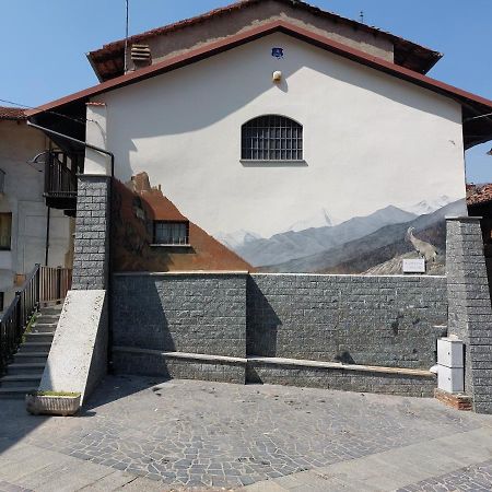 Vila Casa Del Rustico, Indipendente Vista Sacra Con Dipinto Caprie Exteriér fotografie
