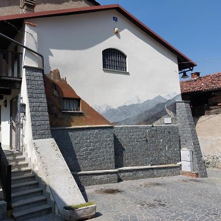 Vila Casa Del Rustico, Indipendente Vista Sacra Con Dipinto Caprie Exteriér fotografie