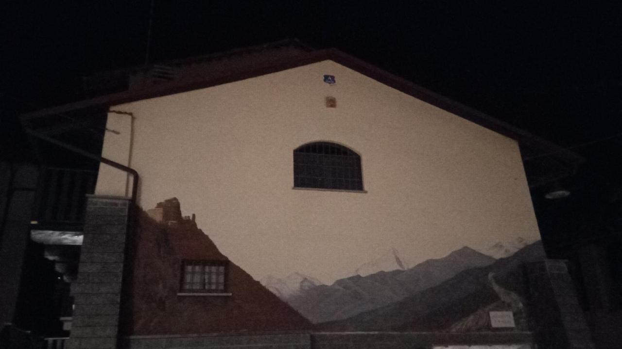 Vila Casa Del Rustico, Indipendente Vista Sacra Con Dipinto Caprie Exteriér fotografie