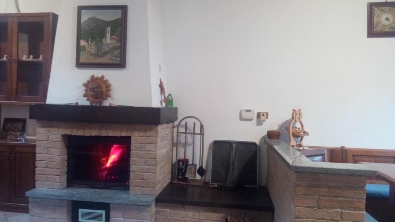Vila Casa Del Rustico, Indipendente Vista Sacra Con Dipinto Caprie Exteriér fotografie