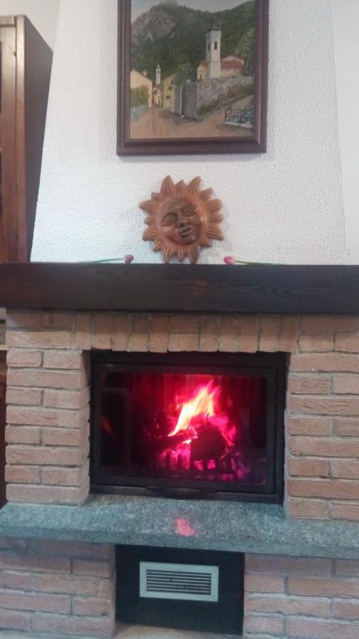 Vila Casa Del Rustico, Indipendente Vista Sacra Con Dipinto Caprie Exteriér fotografie