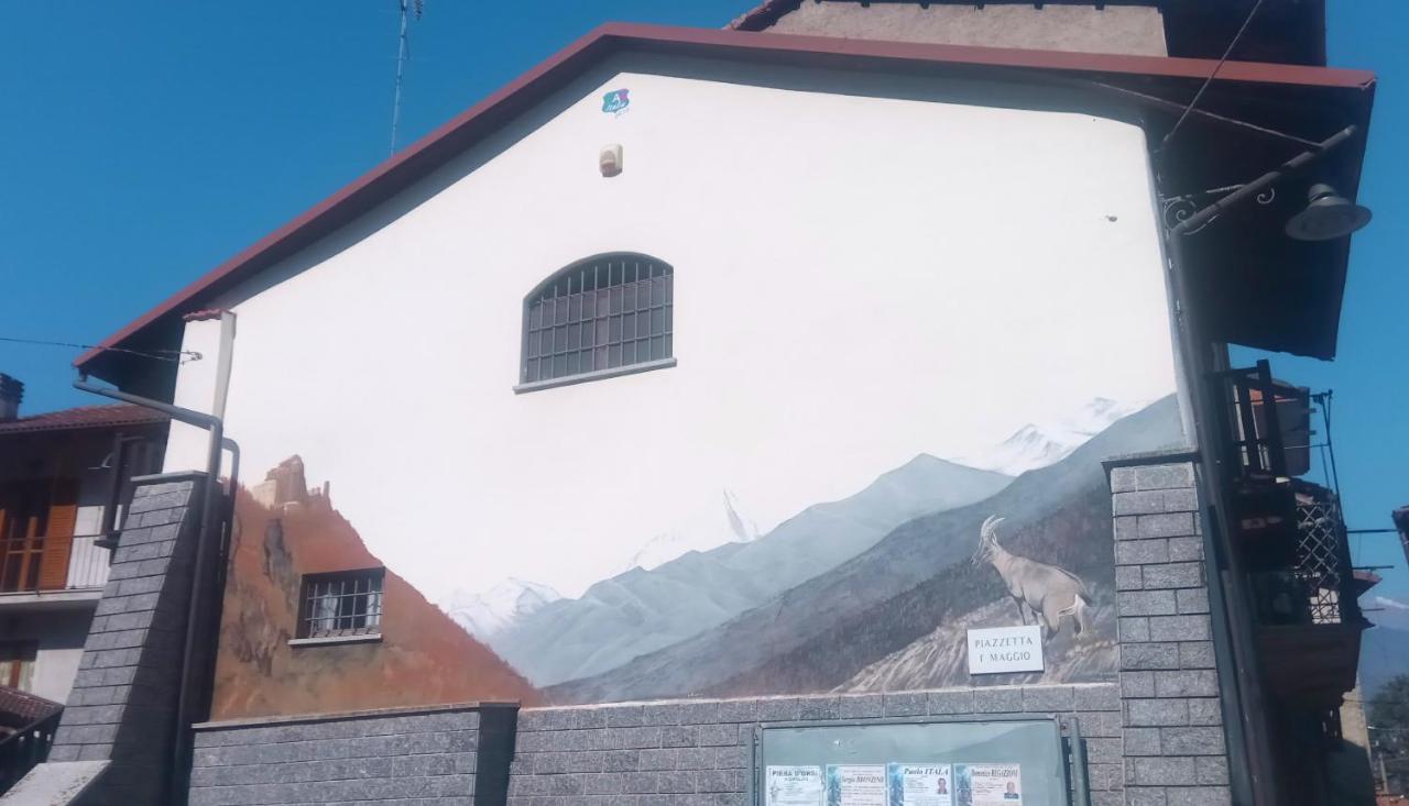 Vila Casa Del Rustico, Indipendente Vista Sacra Con Dipinto Caprie Exteriér fotografie