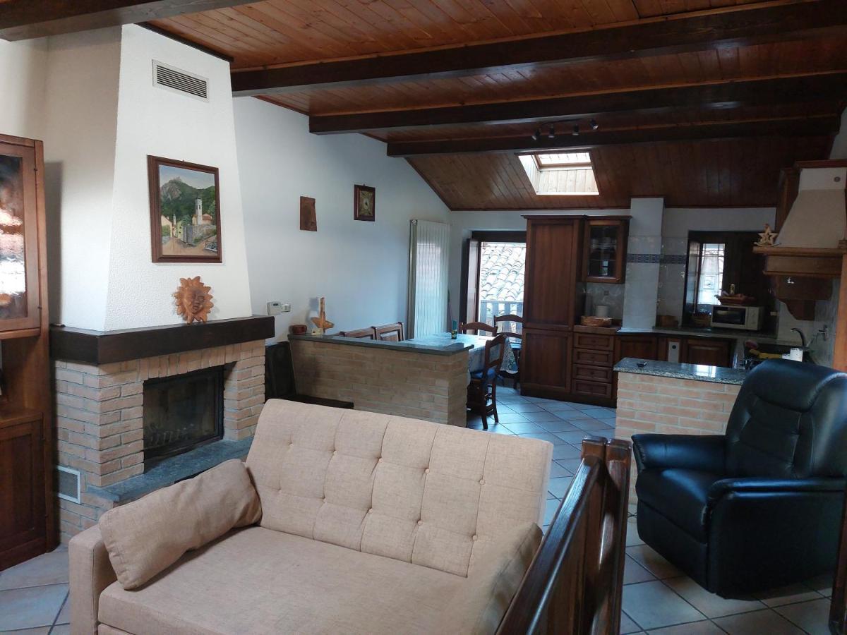 Vila Casa Del Rustico, Indipendente Vista Sacra Con Dipinto Caprie Exteriér fotografie